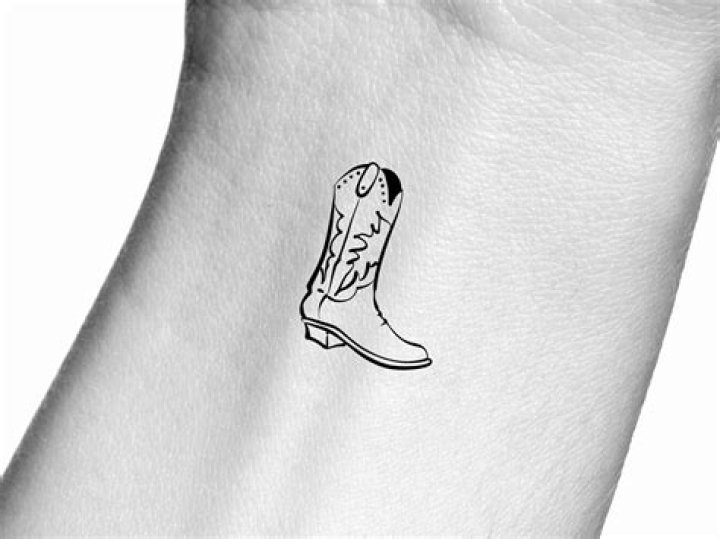 12 Cowboy Boot Tattoo Ideas That Are Undeniably Cute