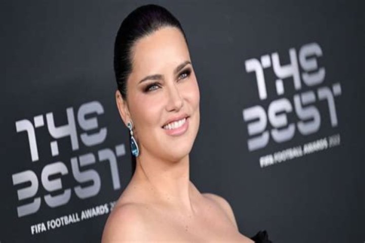 Adriana Lima Parents: Meet Maria And Nelson