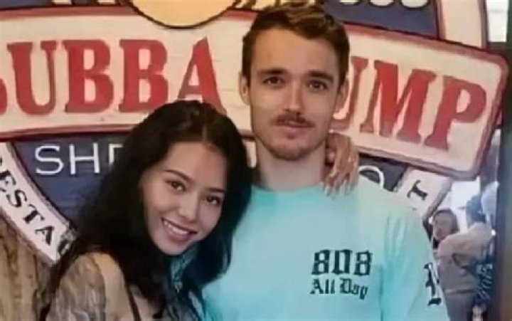 Bella Poarch | Cheat On Husband Tyler Poarch With Tyga ·
