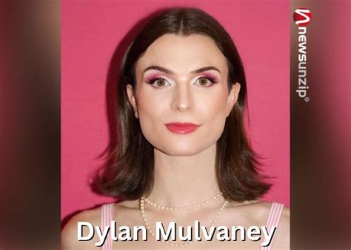 Dylan Mulvaney Height, Weight, Net Worth, Age, Birthday, Wikipedia, Who, Nationality, Biography