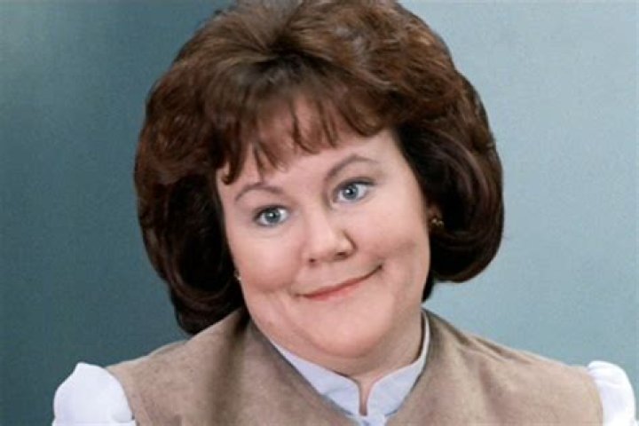 Edie McClurg ·