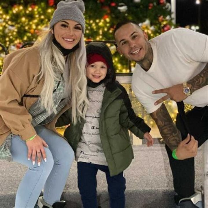 Exploring Derek Deso's Wife's Net Worth