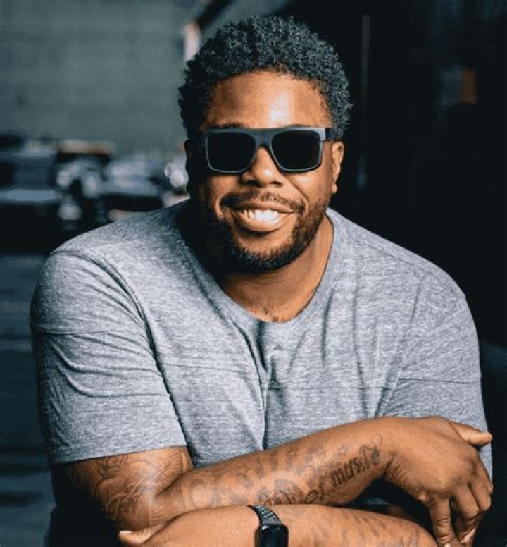 How Did Aaron Spears Die