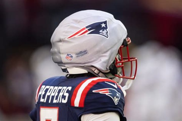 Is The Patriots NFL Player Jabrill Peppers Related To Julius Peppers?