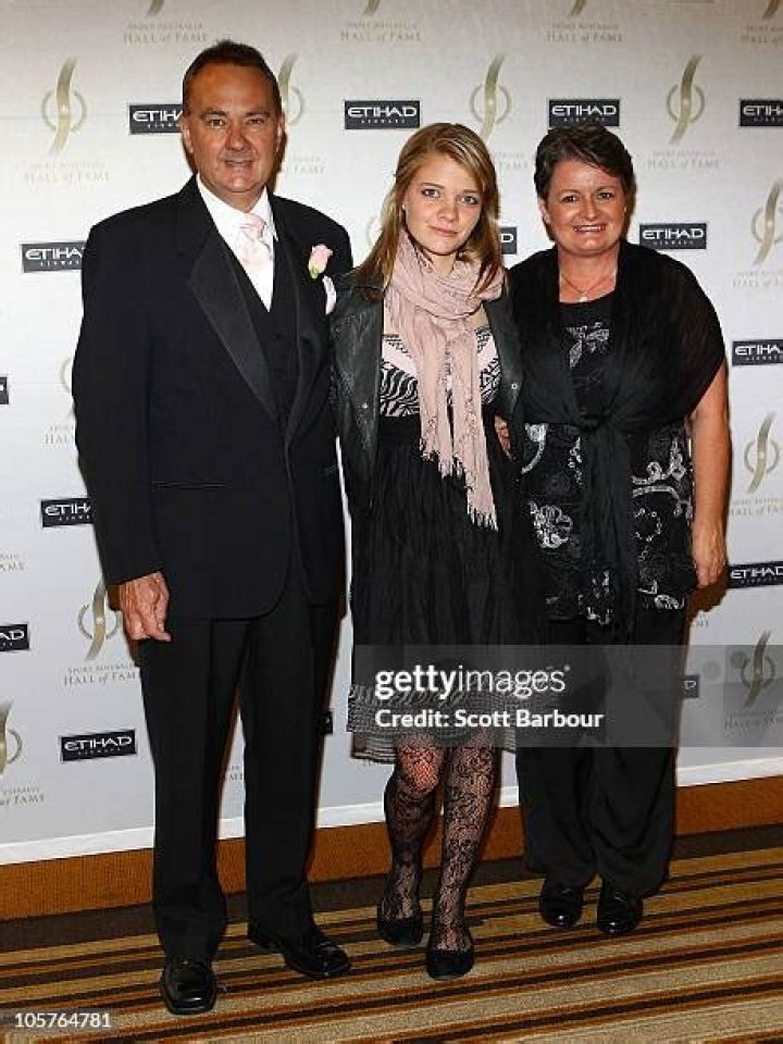 Jessica Watson Parents Roger And Julie Watson, Siblings and Husband