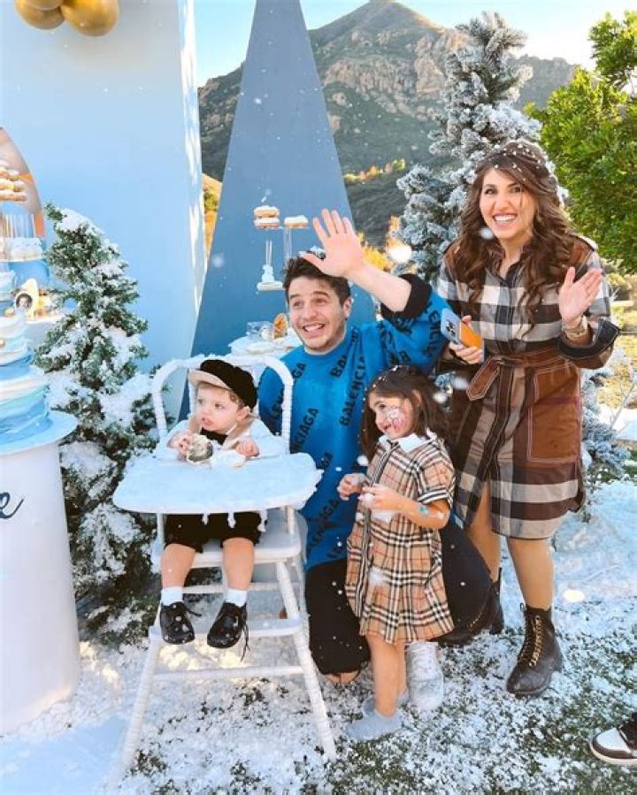 Max Massey [KSAT] Biography, Age, Sister, Girlfriend, Instagram
