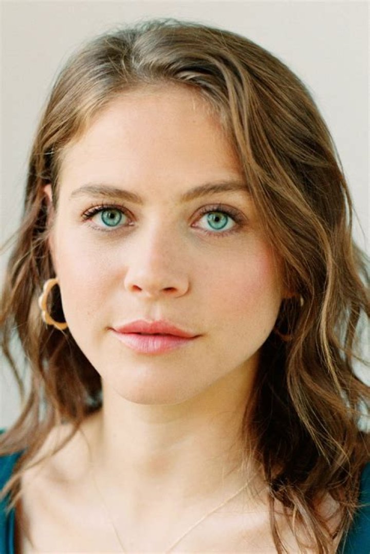 Olivia Luccardi ·