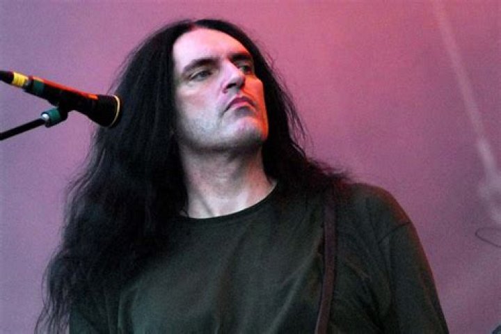 Peter Steele ·