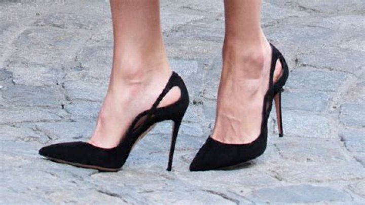 The Best Tumblr Photos of Gwen Stefanis Feet in High Heels