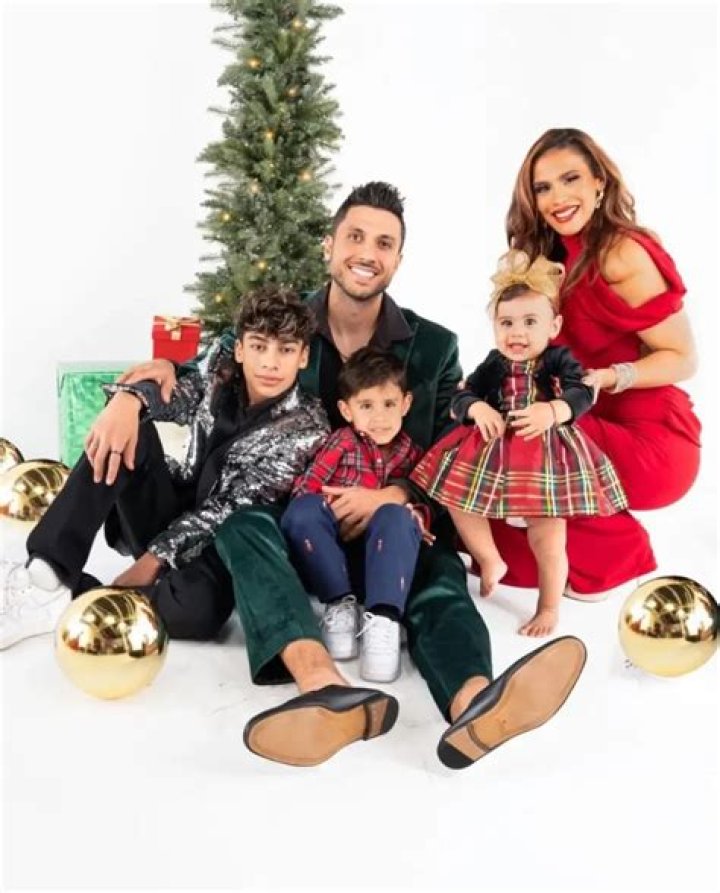 Tori Deal - Age, Family, Bio |