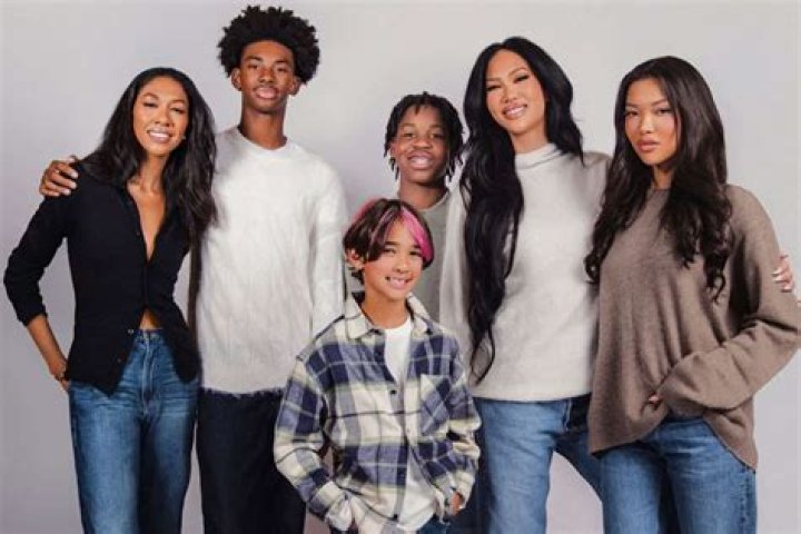 Unveiling Ming Lee Simmons' Height: Discoveries And Insights