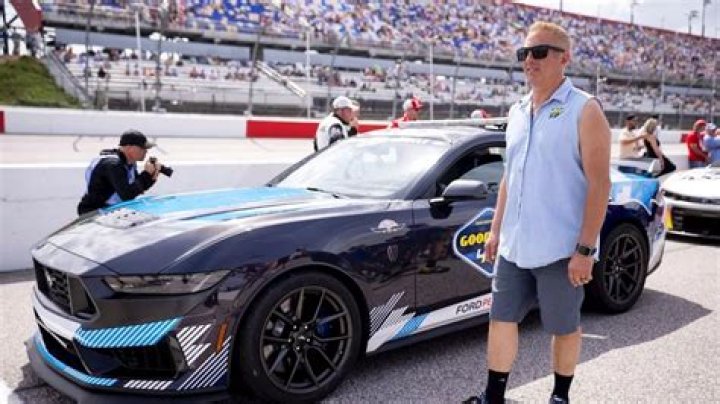 What Was The Legendary NASCAR Driver's Height?