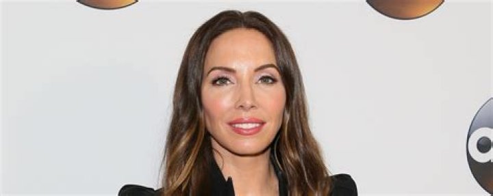 Whitney Cummings- Net Worth, Age, Bio, Height, Boyfriend, Instagram, Career