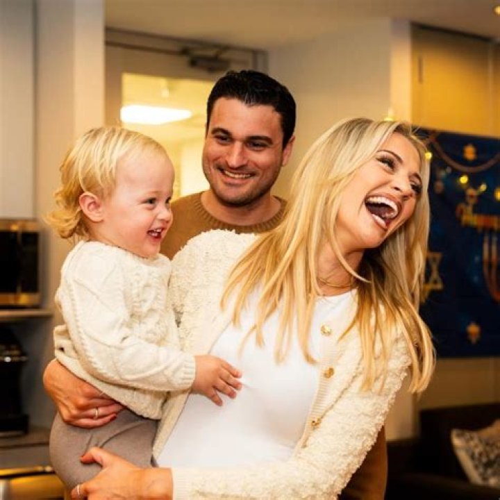 Who is Peter Buchignani, Carley Shimkus husband? What Will First Co-Host of FOX & Friends Net