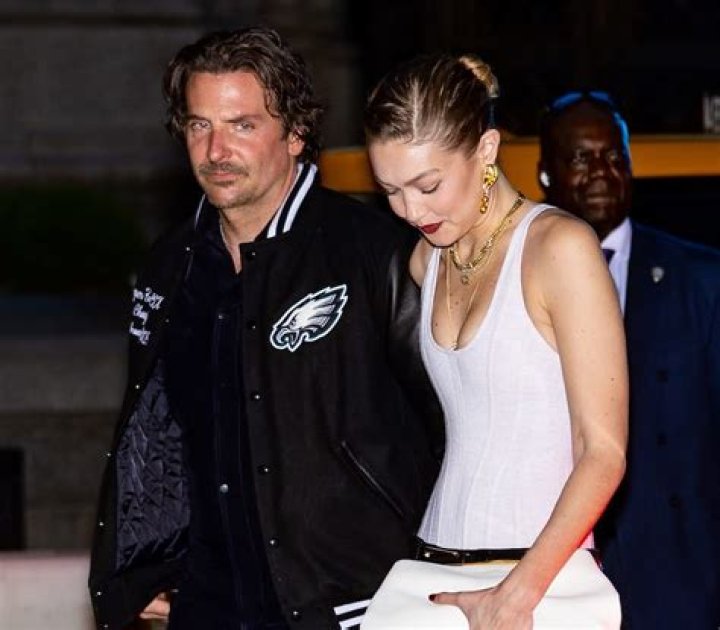 Who Is The Boyfriend Of Becky Armstrong? Families And Wealth ·